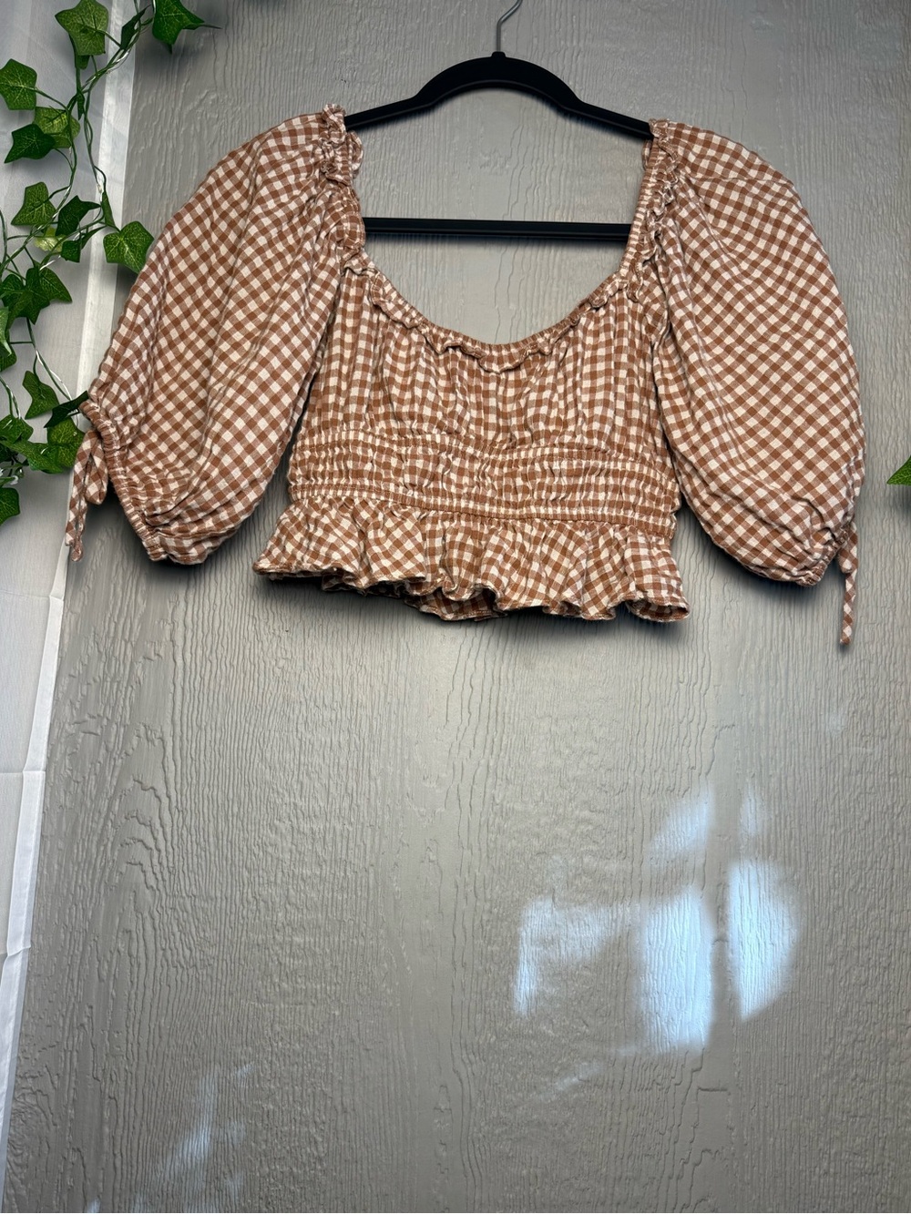 Moodie Brown Gingham Cropped Top with Puffed Sleeves and Elastic Waist, Size S - Picture 2 of 9